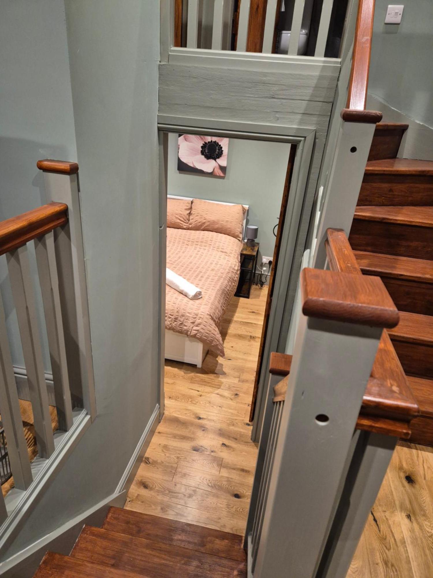 Charming 1 Bed Peak District Barn Conversion Foolow Экстерьер фото